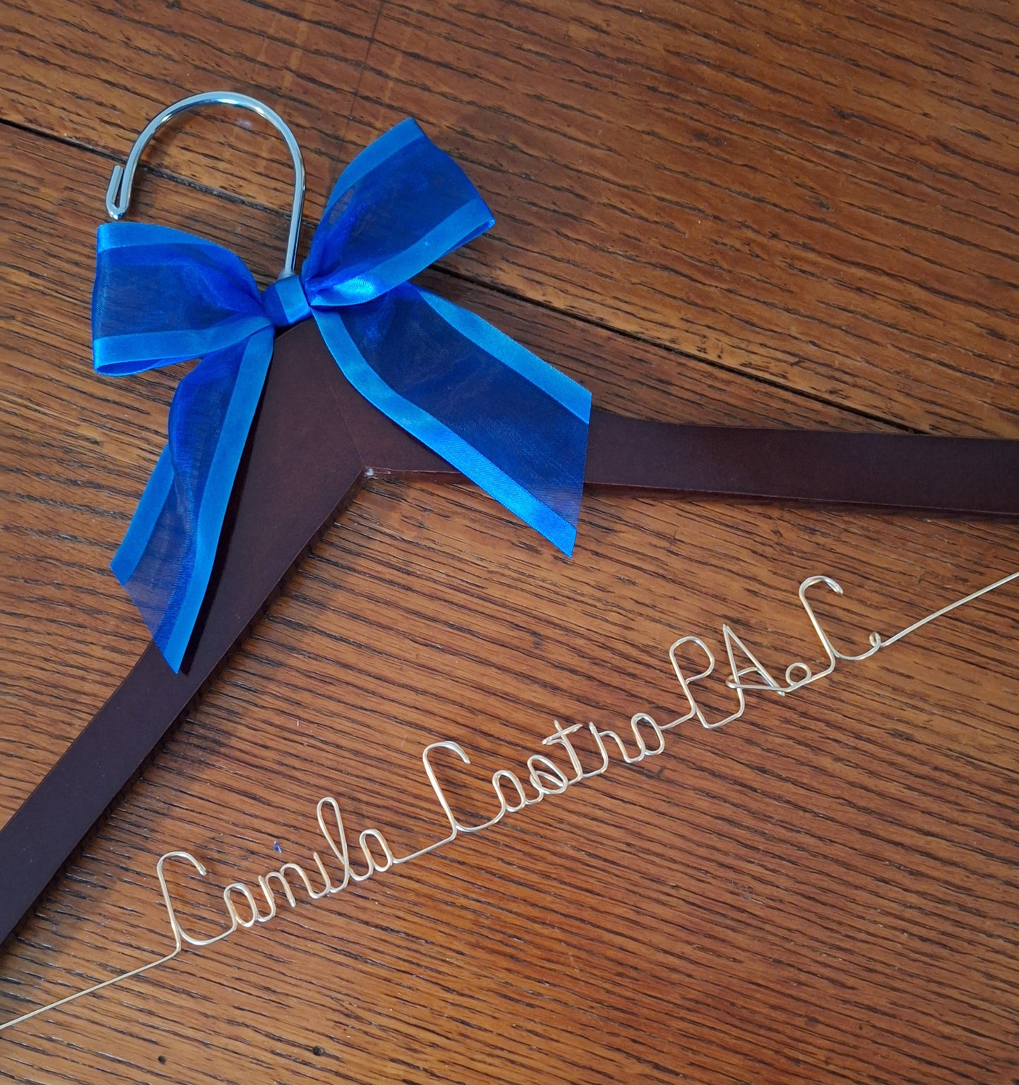 Wedding Dress Hanger Personalized Bride Name with Wedding Date - Choice of 12 Bow colors Name Silver Wire - White Wood Hanger with notches