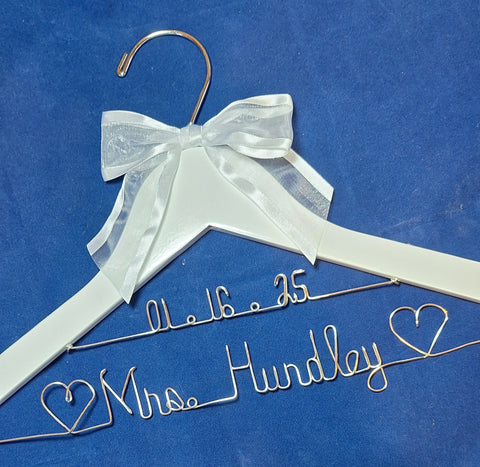Wedding Dress Hanger Personalized Bride Name with Wedding Date - Choice of 12 Bow colors Name Silver Wire - White Wood Hanger with notches